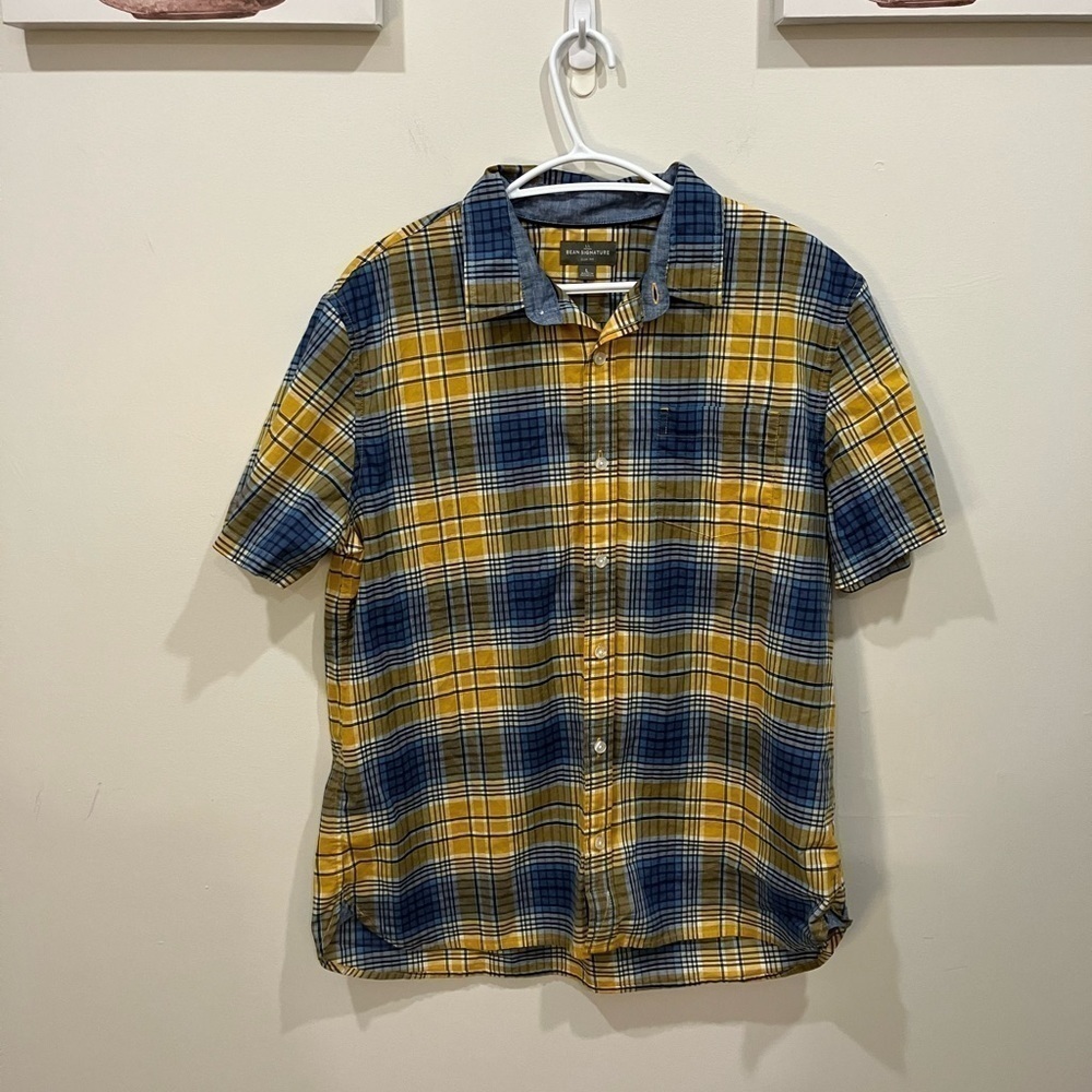 L.L Bean Men’s button up collar shirt